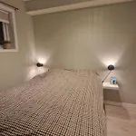 Apartmán Bright And Modern 2-bed With Parking, Bbq And