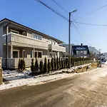 Bright And Modern 2-bed With Parking, Bbq And