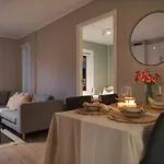 Bright And Modern 2-bed With Parking, Bbq And