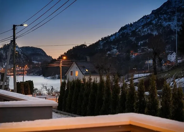 Bright And Modern 2-bed With Parking, Bbq And